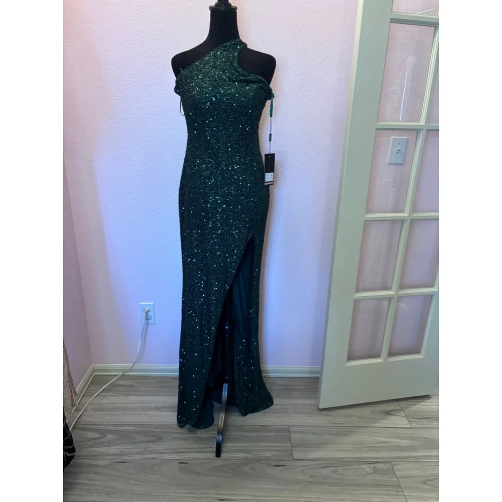Women's La Femme Green Sequin Gown Size 8 - Picture 4 of 7